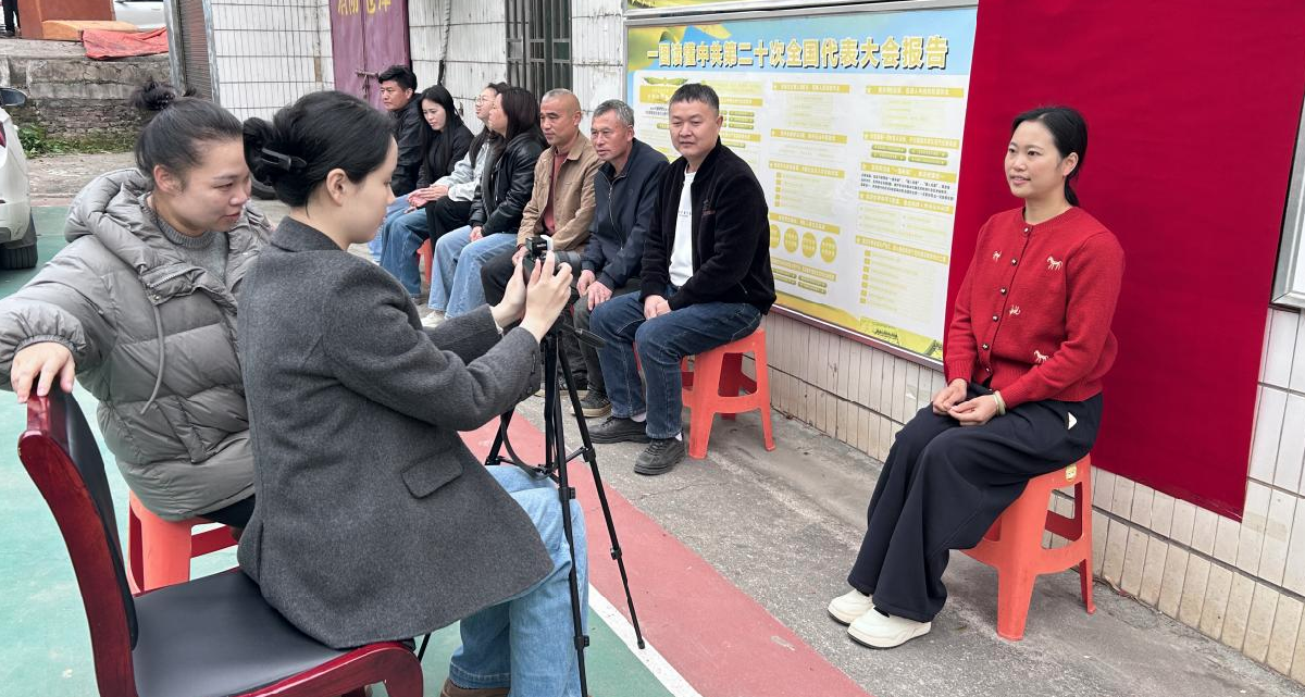 莲塘镇：定格“头雁”风采 照亮振兴征程