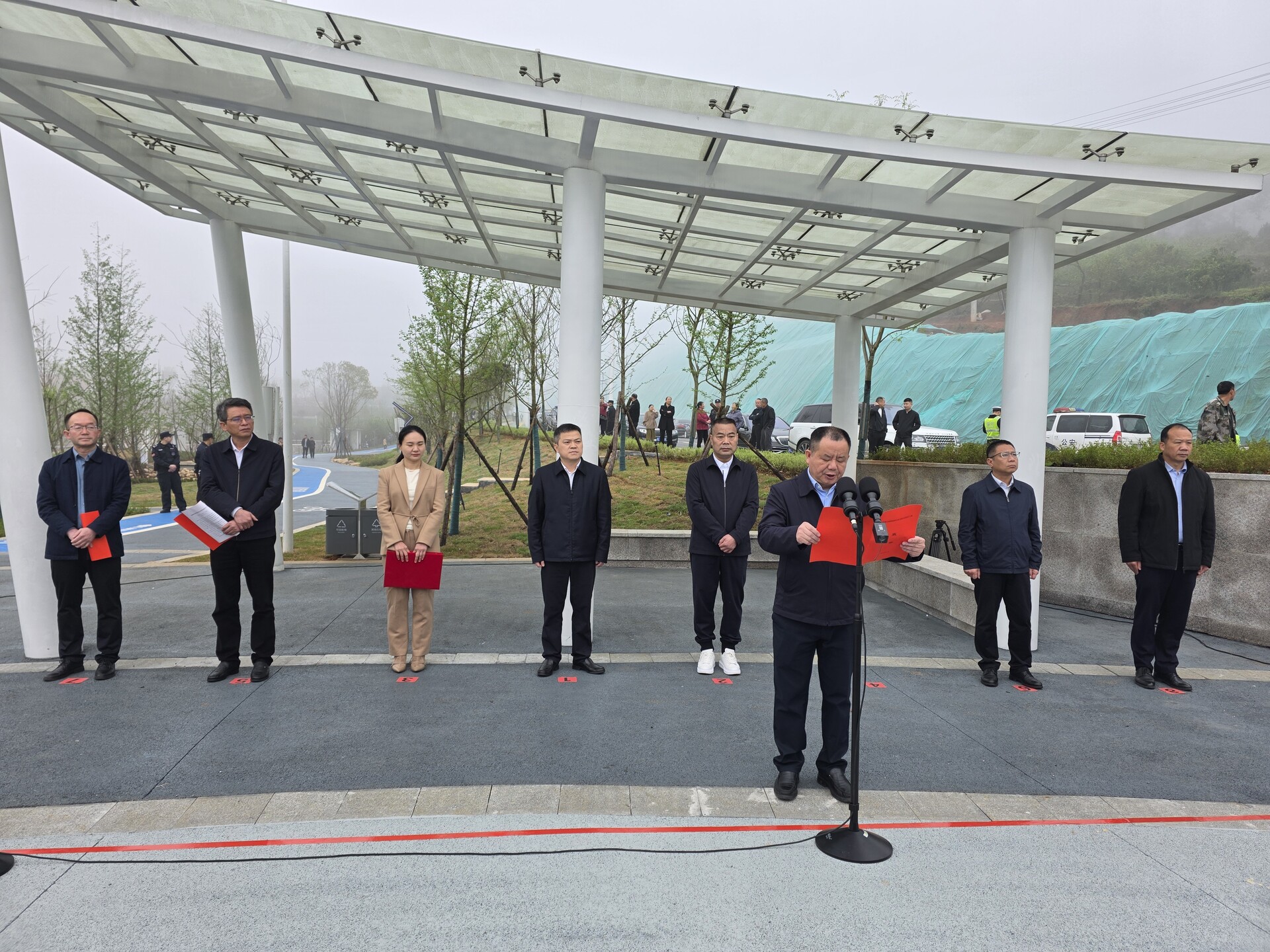 持续深化“六大新行动” 全力实施“开局八好”  丨政府引导 市场运作 我县北腾湖公园捐建工程今日正式交付使用