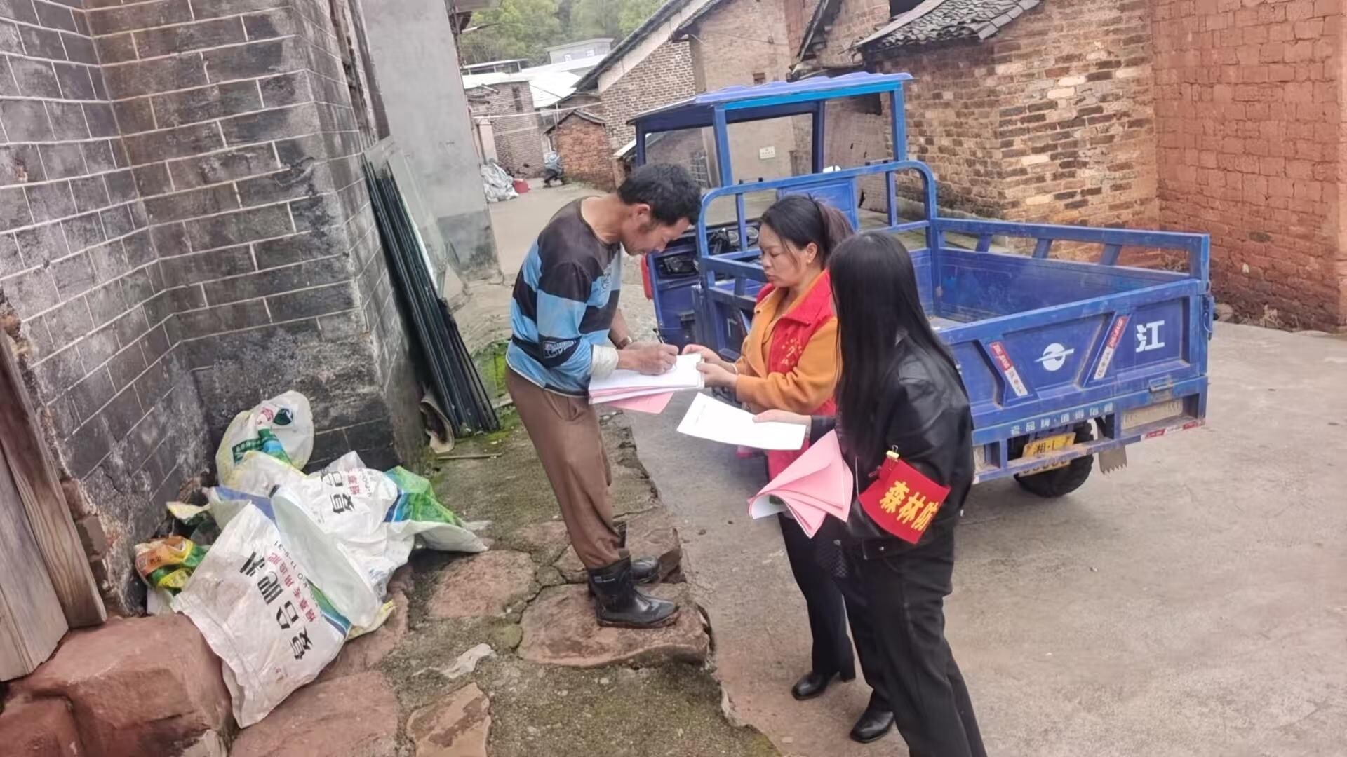 桂阳县樟市镇：全员下沉一线 筑牢清明期间森林防火安全防线