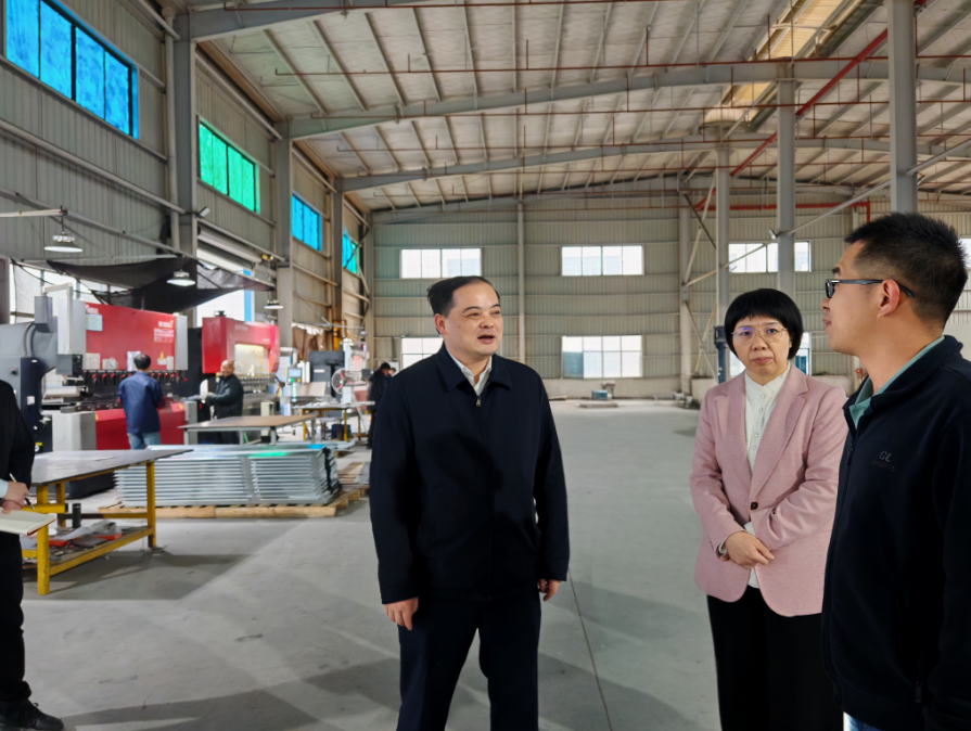 李志强落实“企业服务年”行动并调研安全生产工作