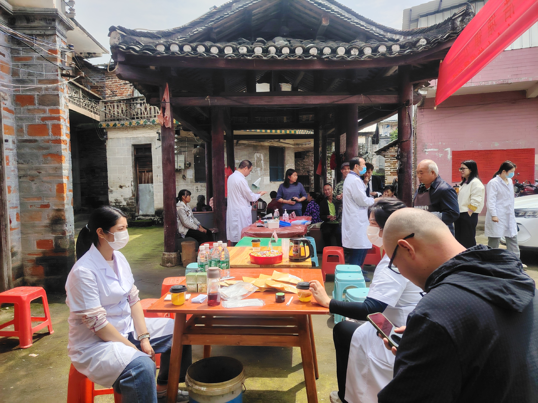 浩塘镇：党群服务“十进”暖民心，惠民服务零距离