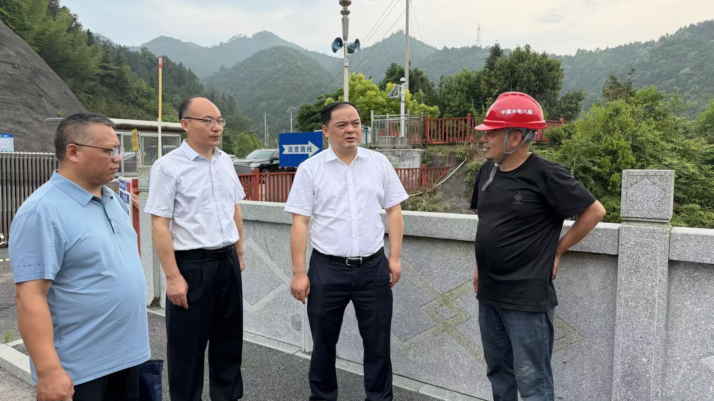 李志强督导检查消防安全和防汛备汛工作