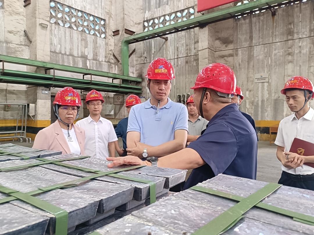李富春调研重点项目建设、重点企业发展工作