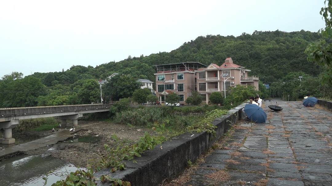 清华大学美术学院来我县开展教学实践调研暨文化艺术赋能乡村振兴活动