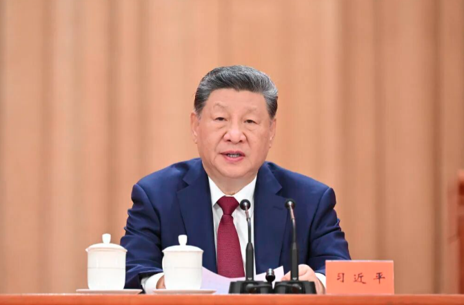 中共中央政治局召开会议 决定召开二十届五中全会 分析研究当前经济形势和经济工作 中共中央总书记习近平主持会议