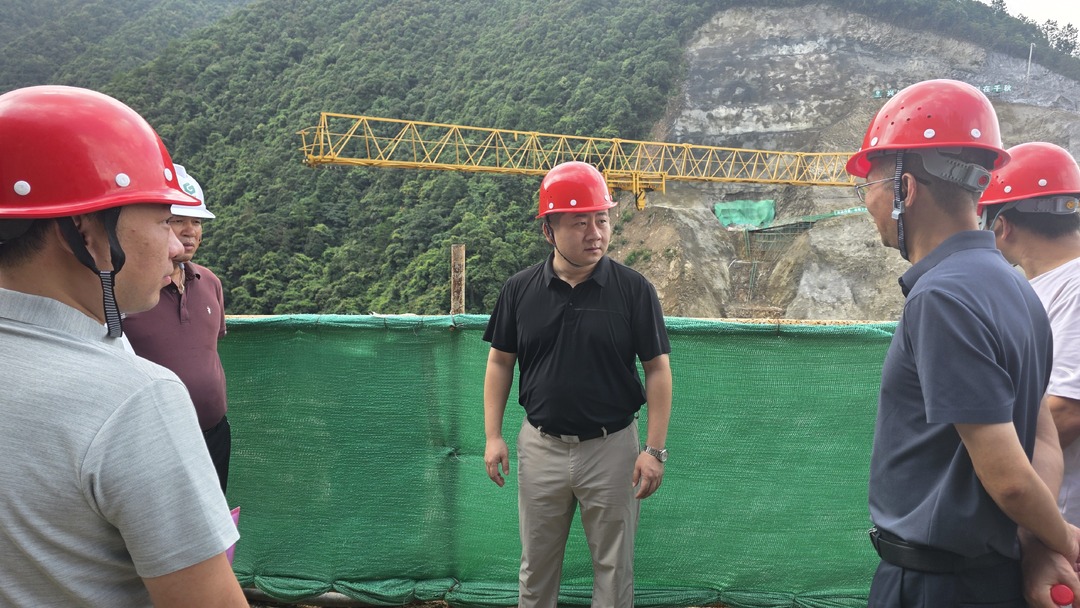 贺雄调研重点水利工程、农业项目、新能源项目和督导防溺水安全等工作