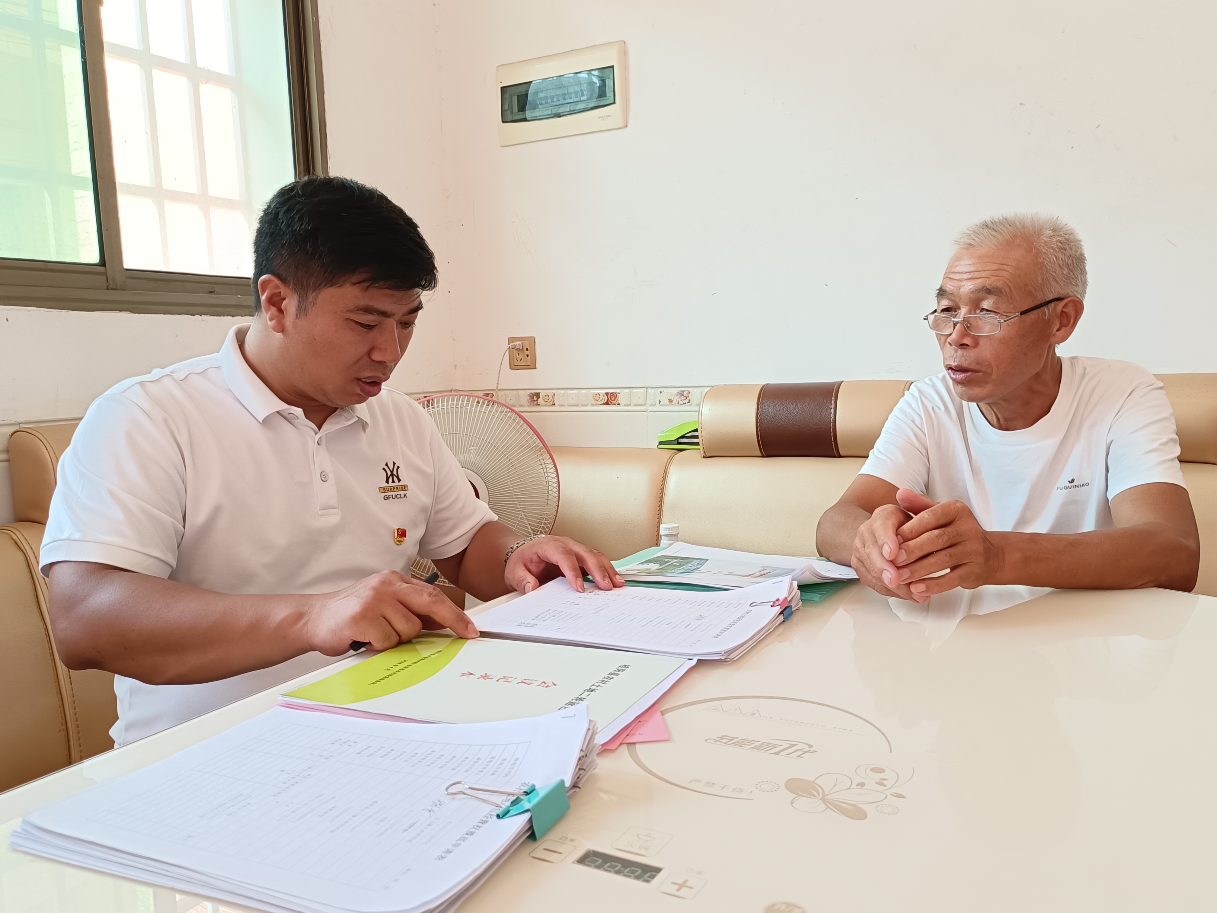 刘烈军：退役不褪色 归来报桑梓