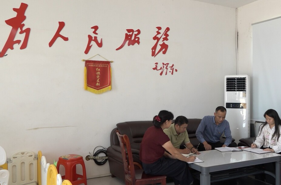 蓝图变实景 实干谱新篇——贯彻县党代会精神·一把手访谈|四里镇复成村：盘活资源做强产业 把村庄建设得更美