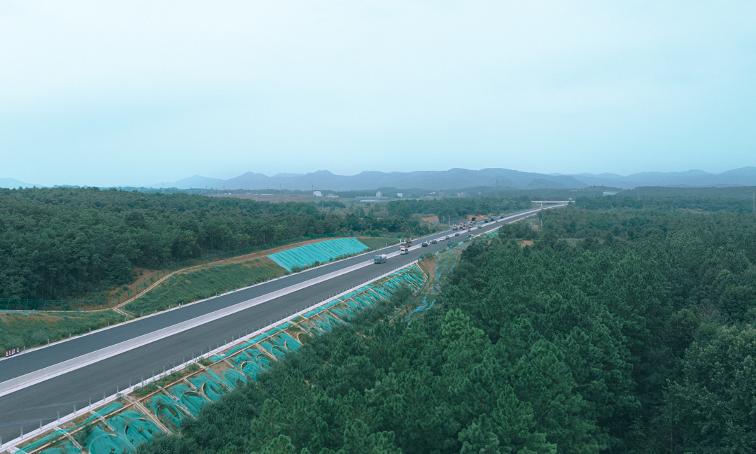 持续深化“六大新行动” 全力实施“开局八好”｜桂新高速公路桂阳至新田段进入冲刺阶段 预计11月下旬通车