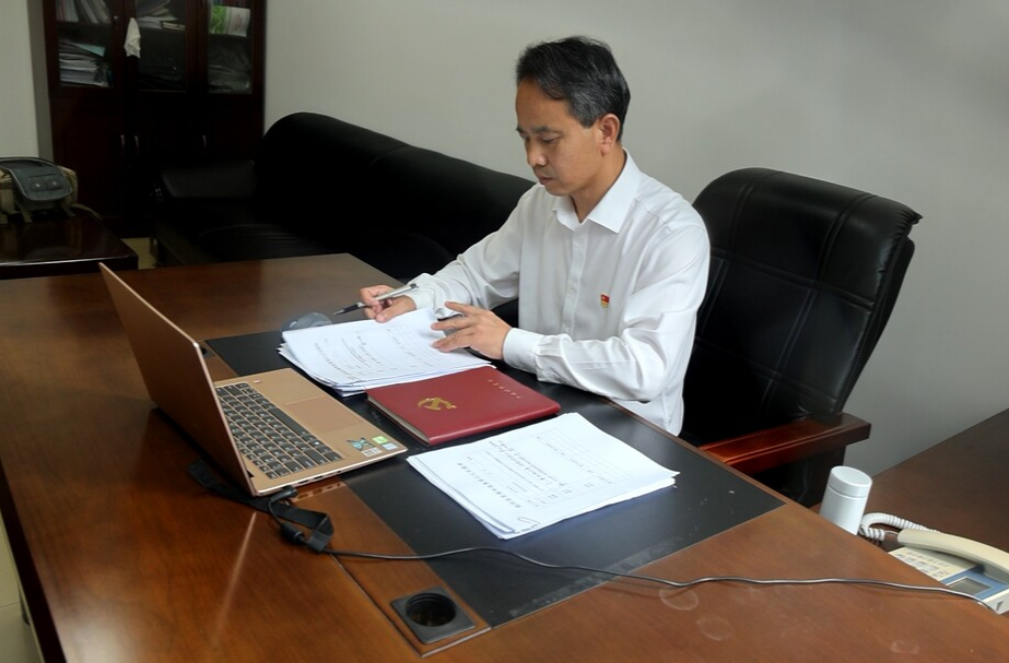 蓝图变实景 实干谱新篇——贯彻县党代会精神·一把手访谈 |  县发展和改革局：聚力高质量发展 彰显发改新担当