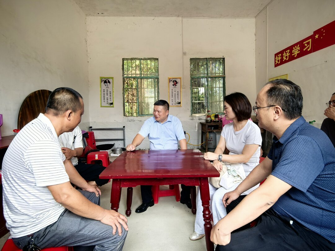 县领导到莲塘镇调研督导防灾救灾工作