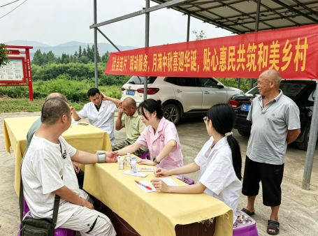 “驻点连片”聚合力 双节惠民暖人心
