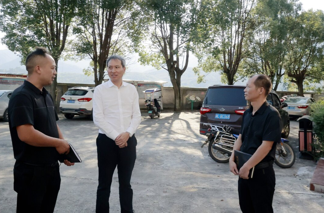 李富春调研督导常态化帮扶工作