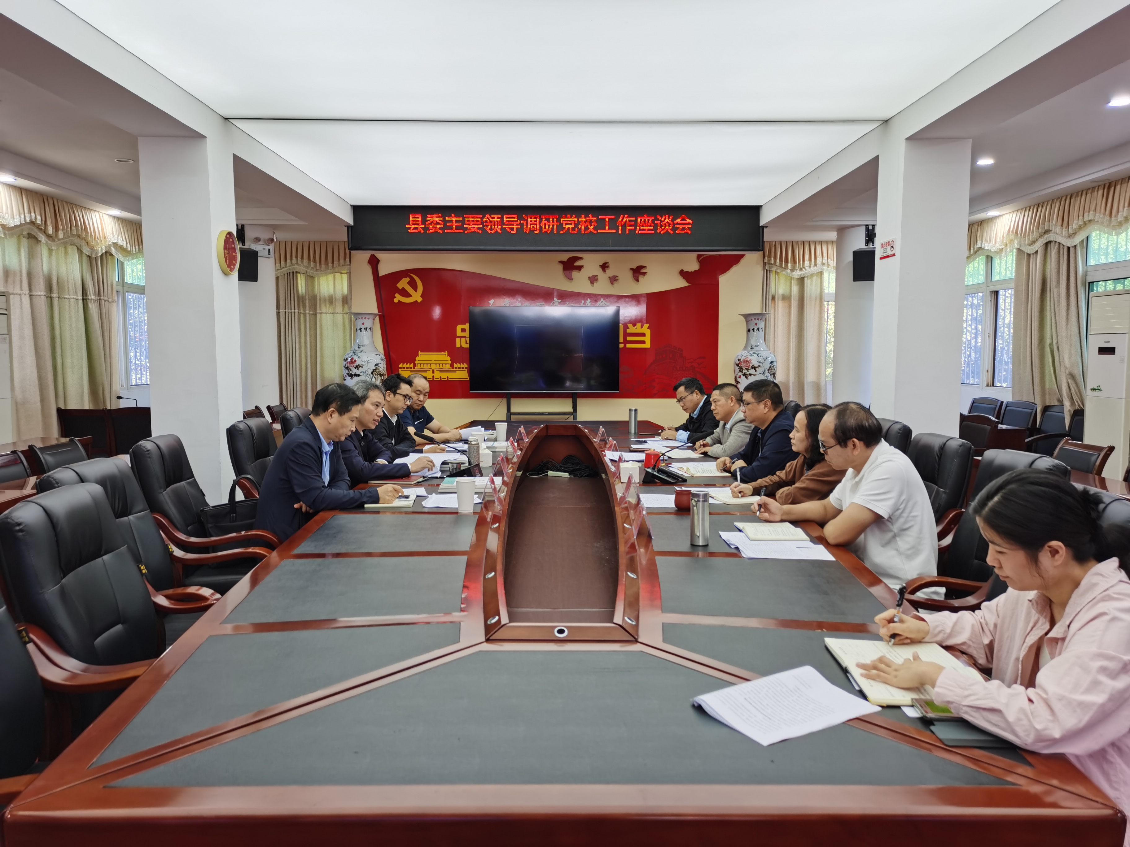 李富春调研县委党校工作