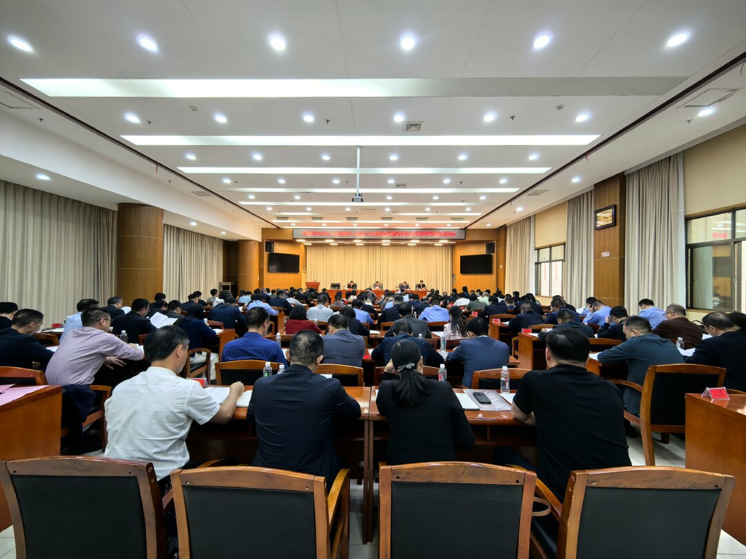 我县召开未成年人权益保护工作第三次联席会议暨治安突出问题专项整治推进会