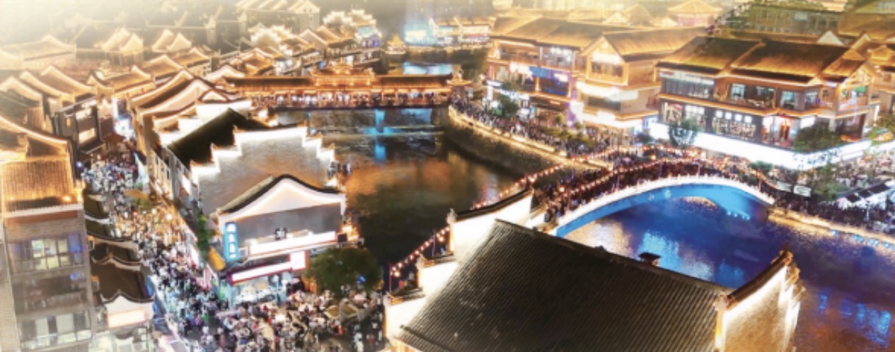 湖南日报观察头条丨接住“泼天的流量”，郴州春节文旅“开门红”——“从广州到郴州，明明出省了，感觉又还没出省”引发热议